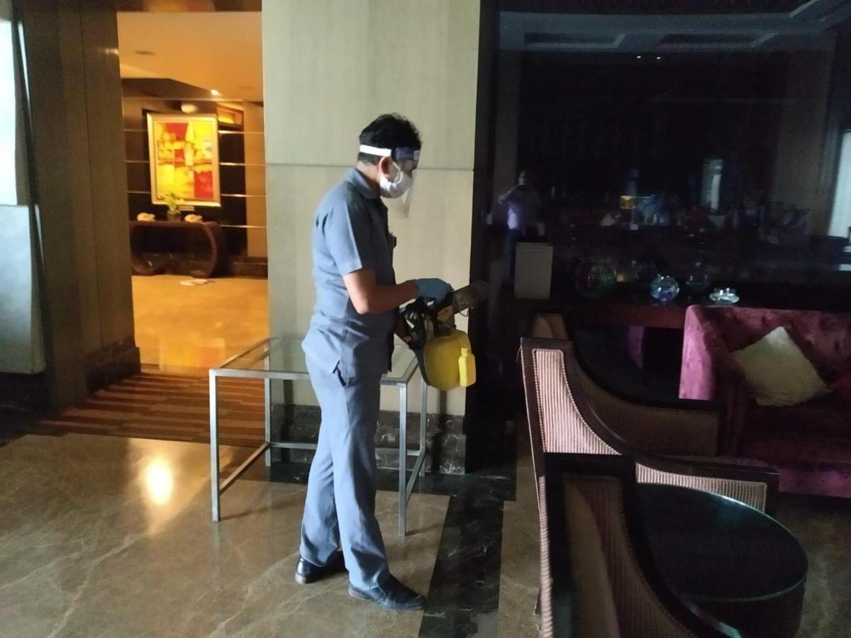 鲁德罗布尔丽笙酒店 Rudrapur 外观 照片